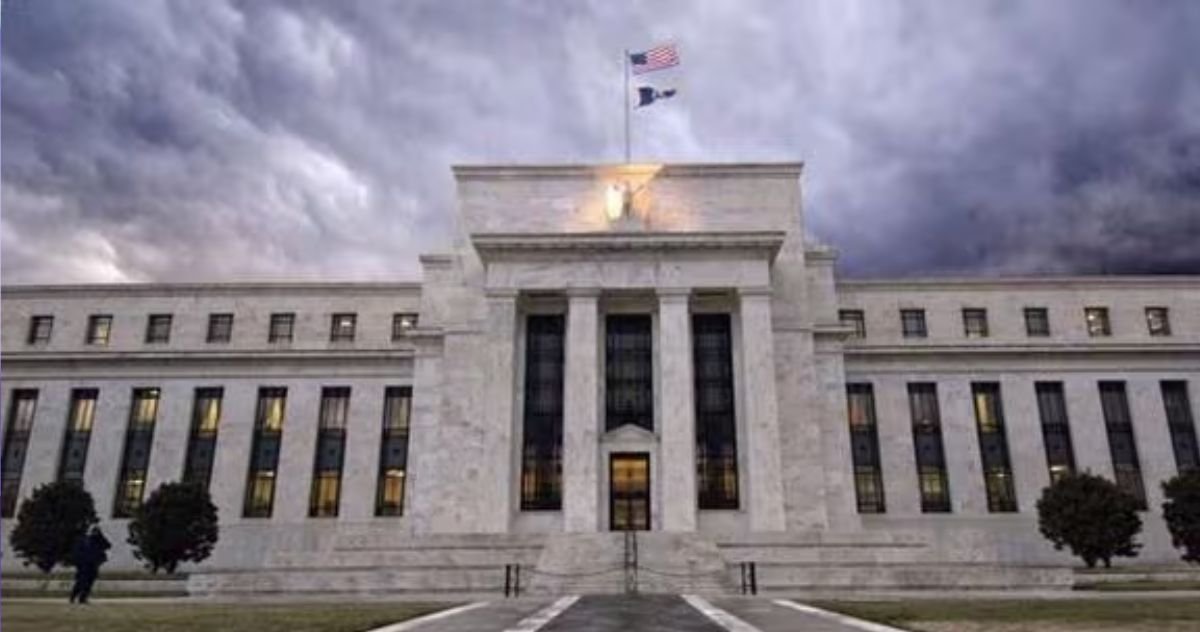 Federal Reserve Bank Lending Policies in 2025